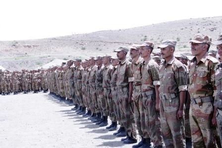 رئيس الجمهورية يلقي كلمته أثناء زيارته لمركز تدريب التأمين الفني أمس